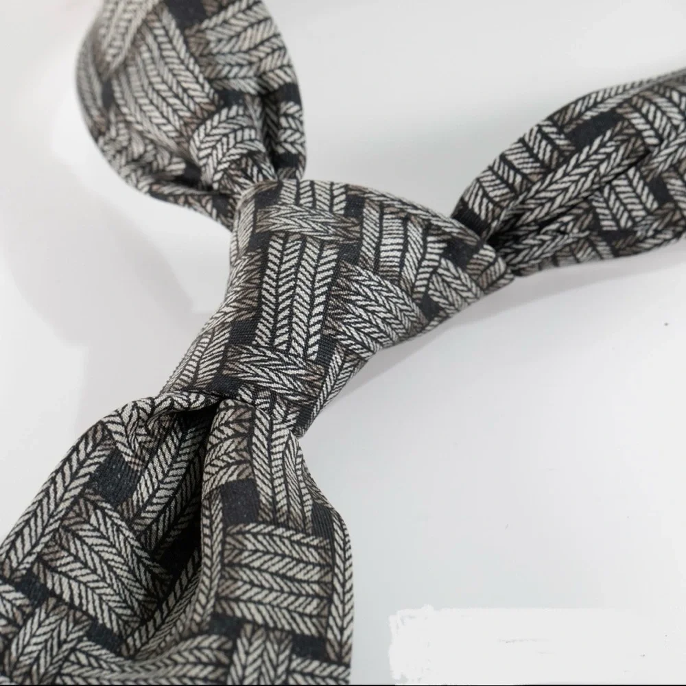 Authentic Hermes Men's Necktie Neck Tie w/ cool 3D basketweave pattern!